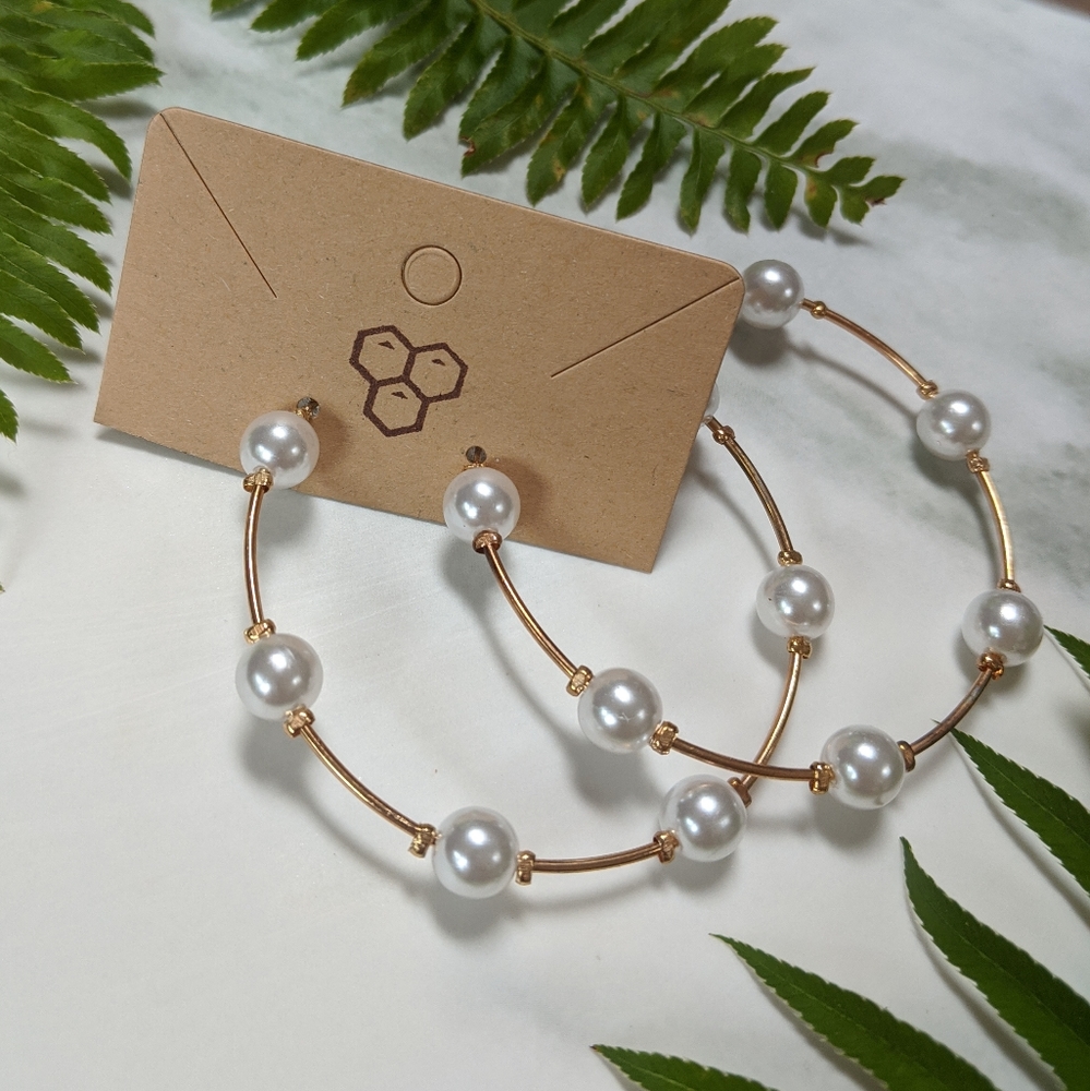Pearl & Gold Hoop Earrings